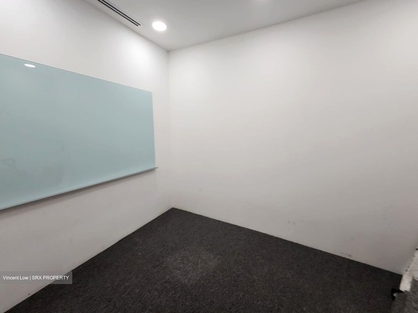 PLUS (D1), Office #517779481